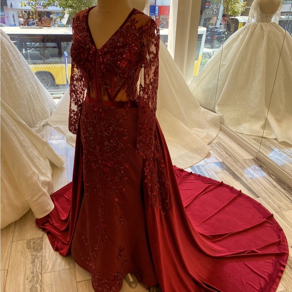 Bridal /prom/evening dress size small-medium - Picture 3 of 6